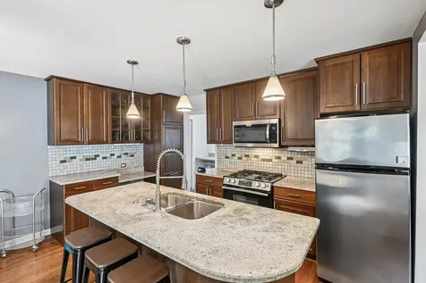 1810 North Ridge Avenue Arlington Heights IL 60004