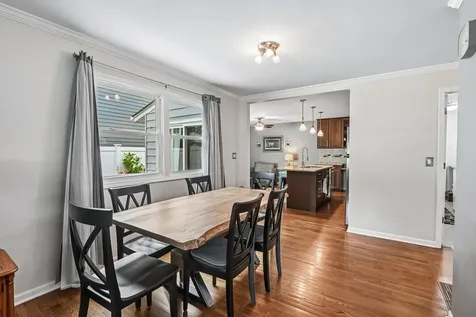 1810 North Ridge Avenue Arlington Heights IL 60004