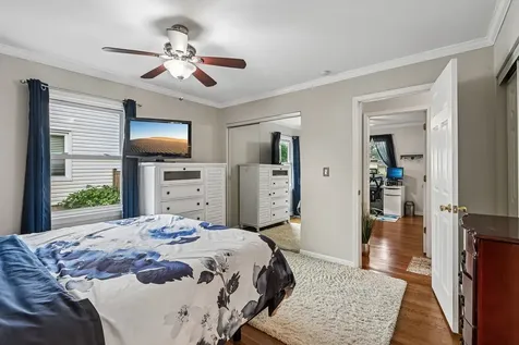 1810 North Ridge Avenue Arlington Heights IL 60004