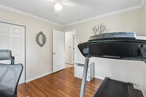 1810 North Ridge Avenue Arlington Heights IL 60004