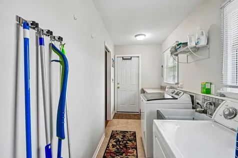 1810 North Ridge Avenue Arlington Heights IL 60004