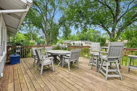 1810 North Ridge Avenue Arlington Heights IL 60004