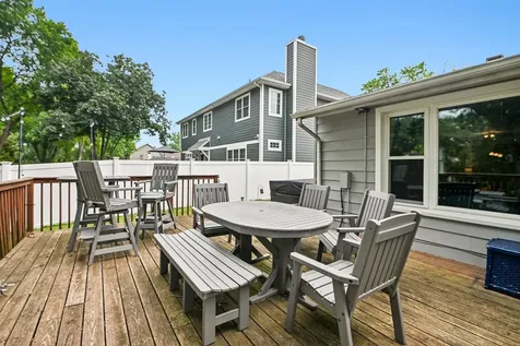 1810 North Ridge Avenue Arlington Heights IL 60004