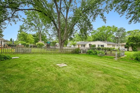 1810 North Ridge Avenue Arlington Heights IL 60004