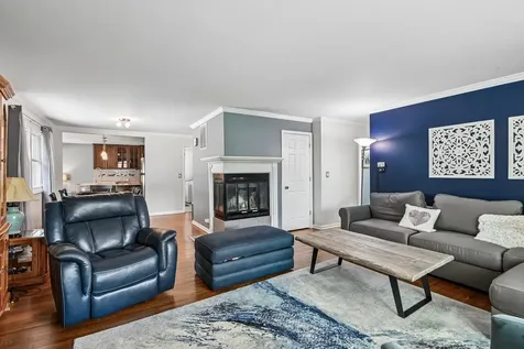 1810 North Ridge Avenue Arlington Heights IL 60004