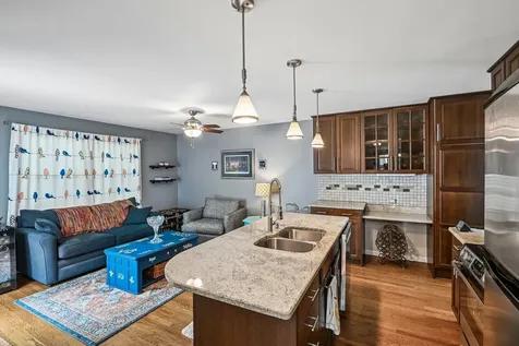 1810 North Ridge Avenue Arlington Heights IL 60004
