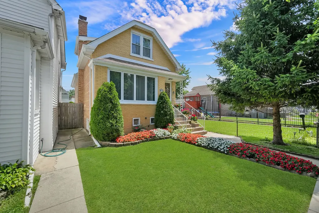 5639 South Christiana Avenue Chicago IL 60629