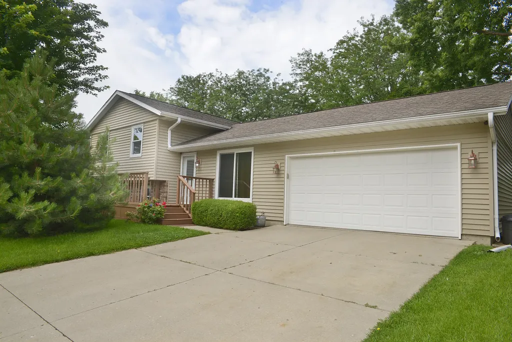 1405 Dakota Drive Ottawa IL 61350