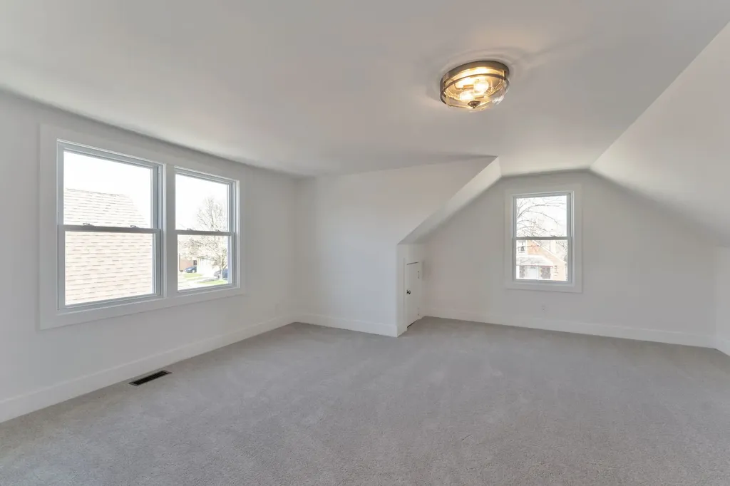 2825 West 84th Place Chicago IL 60652