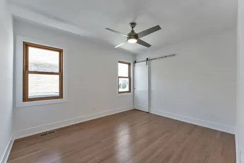 2825 West 84th Place Chicago IL 60652