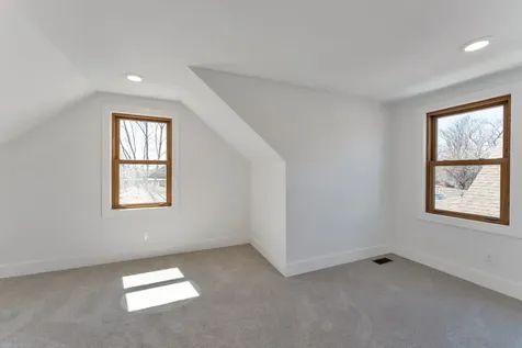 2825 West 84th Place Chicago IL 60652