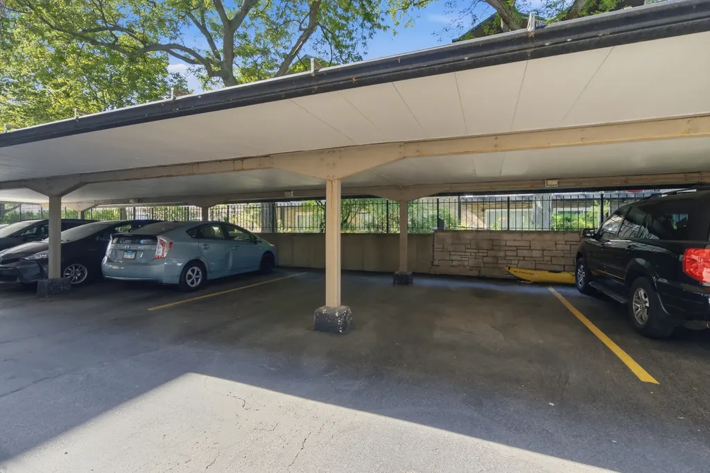 1316 West Fargo Avenue Chicago IL 60626