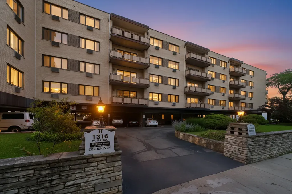 1316 West Fargo Avenue Chicago IL 60626