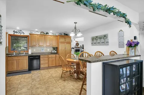 102 Sharon Drive Mahomet IL 61853