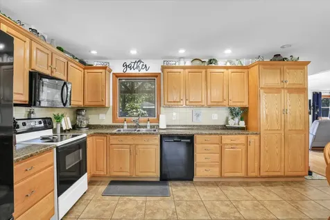 102 Sharon Drive Mahomet IL 61853