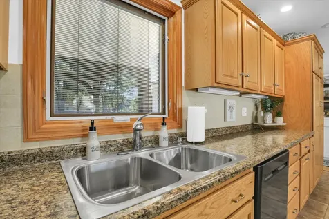 102 Sharon Drive Mahomet IL 61853