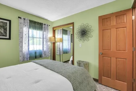 102 Sharon Drive Mahomet IL 61853