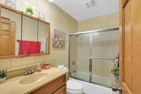 102 Sharon Drive Mahomet IL 61853