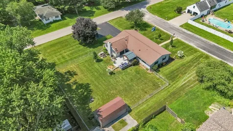 102 Sharon Drive Mahomet IL 61853