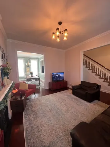929 South Bell Avenue Chicago IL 60612