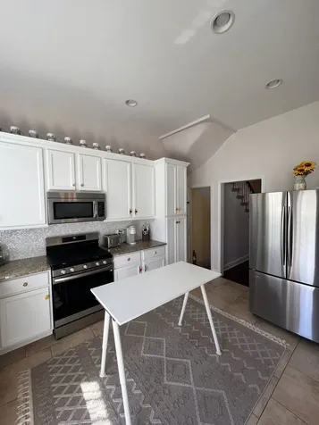 929 South Bell Avenue Chicago IL 60612