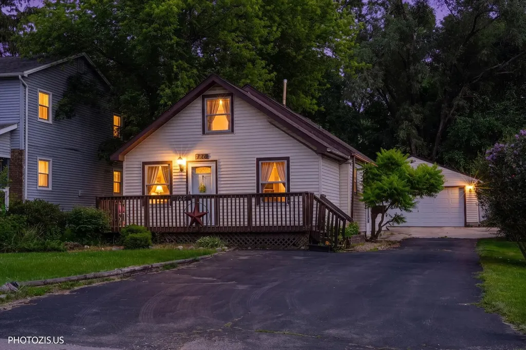 126 West 3rd Avenue New Lenox IL 60451