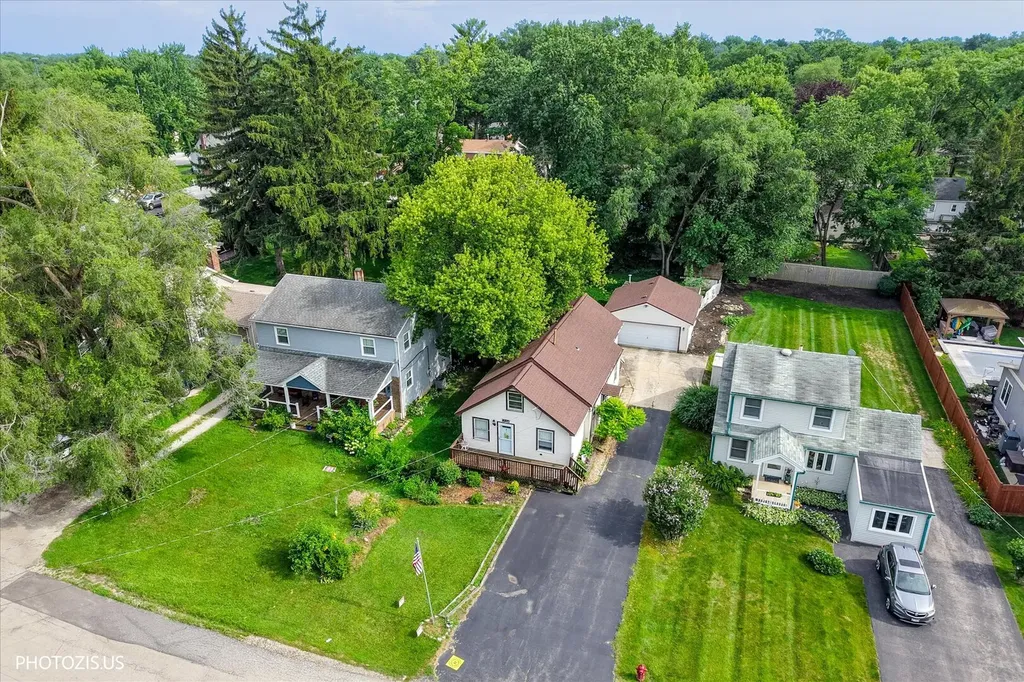 126 West 3rd Avenue New Lenox IL 60451