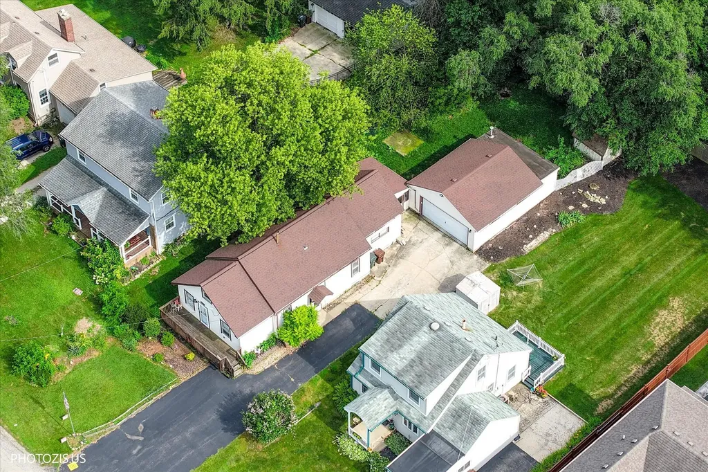 126 West 3rd Avenue New Lenox IL 60451