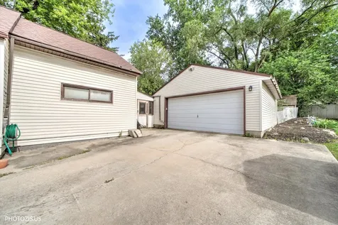 126 West 3rd Avenue New Lenox IL 60451