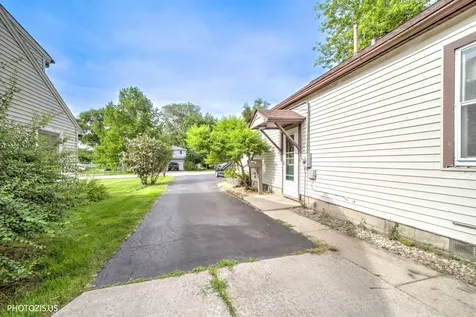 126 West 3rd Avenue New Lenox IL 60451