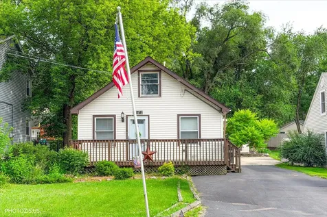 126 West 3rd Avenue New Lenox IL 60451