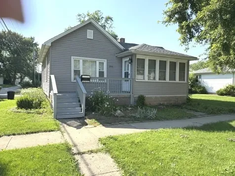 355 North Walnut Street Manteno IL 60950