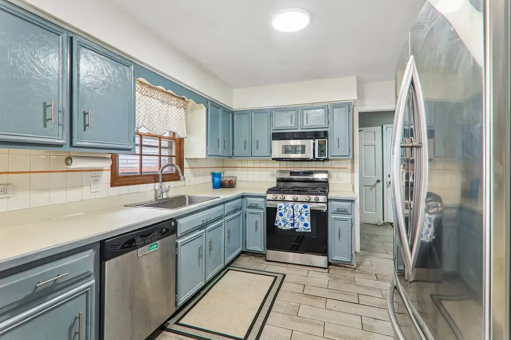 1213 Johnson Drive Naperville IL 60540