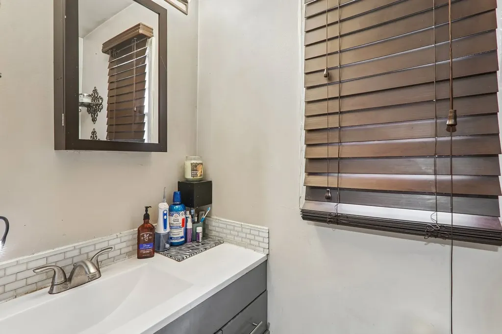 1213 Johnson Drive Naperville IL 60540