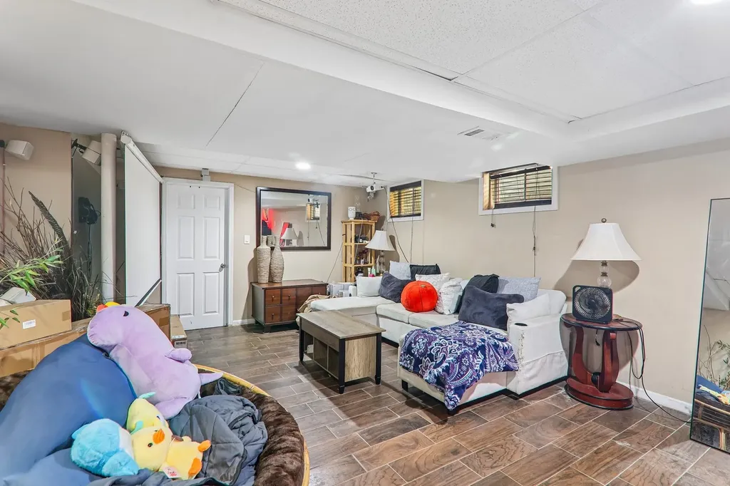 1213 Johnson Drive Naperville IL 60540