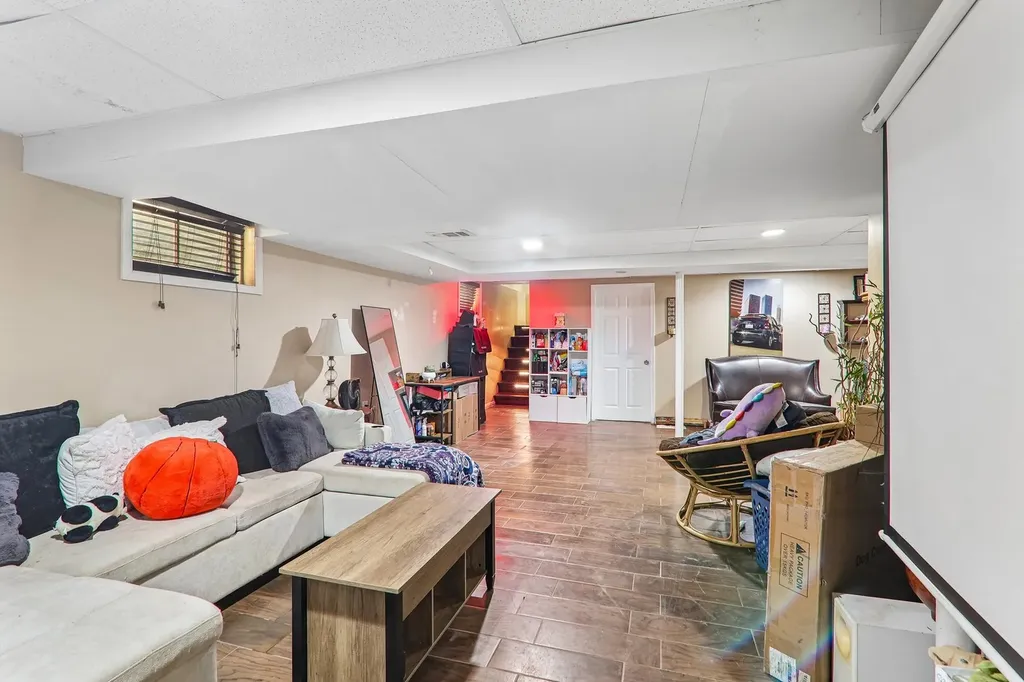 1213 Johnson Drive Naperville IL 60540