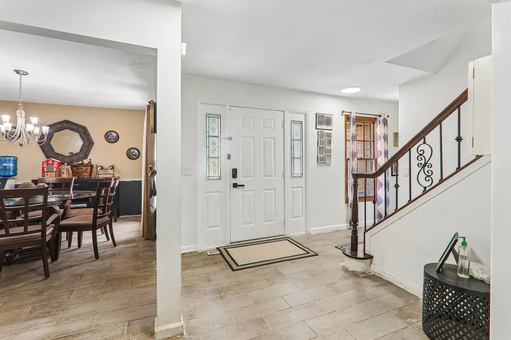 1213 Johnson Drive Naperville IL 60540
