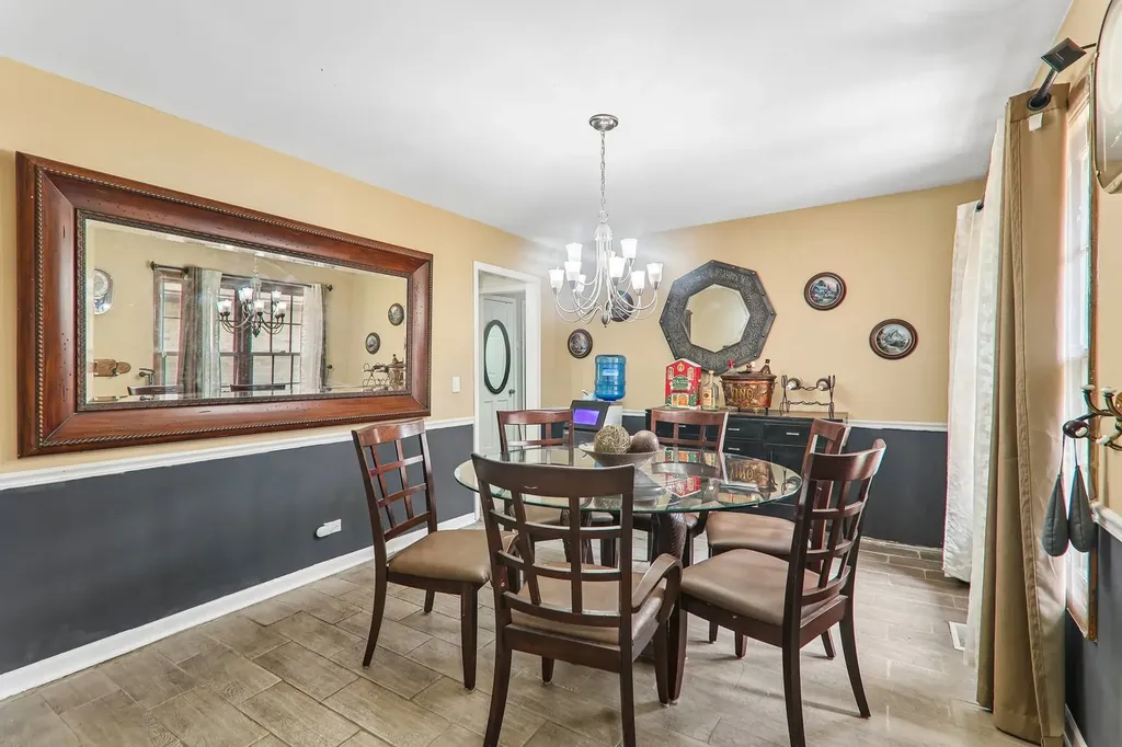 1213 Johnson Drive Naperville IL 60540