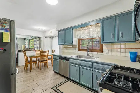1213 Johnson Drive Naperville IL 60540
