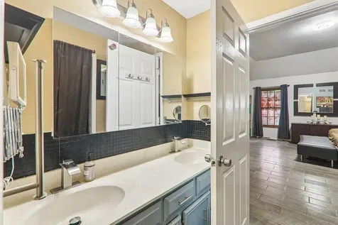 1213 Johnson Drive Naperville IL 60540