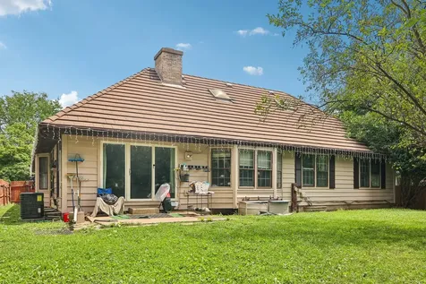 1213 Johnson Drive Naperville IL 60540