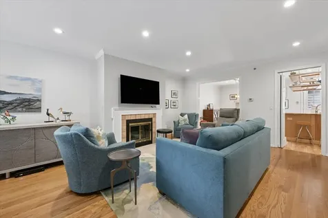 1906 Lincoln Street Evanston IL 60201