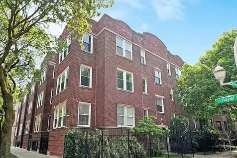 903 West Sunnyside Avenue Chicago IL 60640