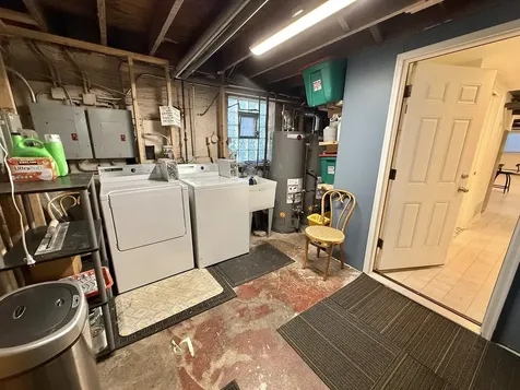 5834 West Dakin Street Chicago IL 60634