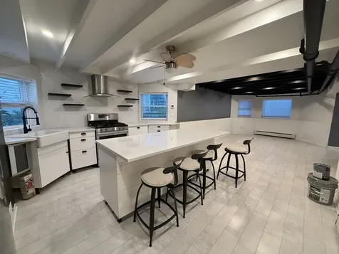 5834 West Dakin Street Chicago IL 60634
