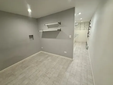 5834 West Dakin Street Chicago IL 60634