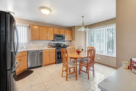 18623 Augusta Lane Hazel Crest IL 60429
