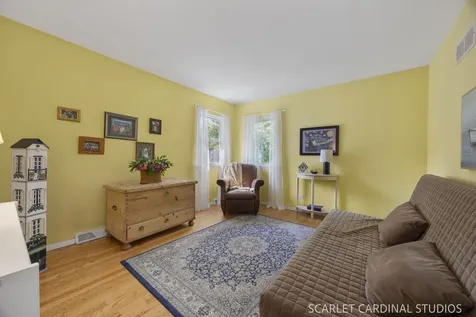 446 Hamilton Drive Wheaton IL 60189