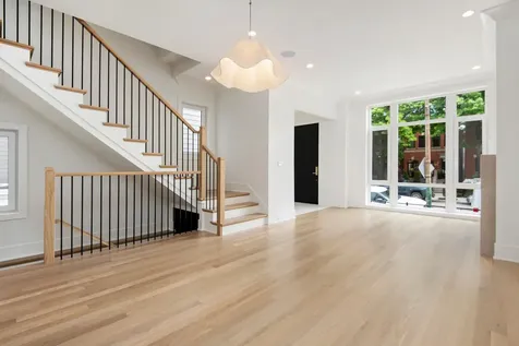 2228 North Southport Avenue Chicago IL 60614