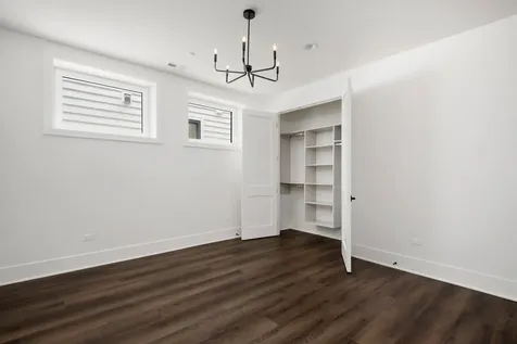 2228 North Southport Avenue Chicago IL 60614